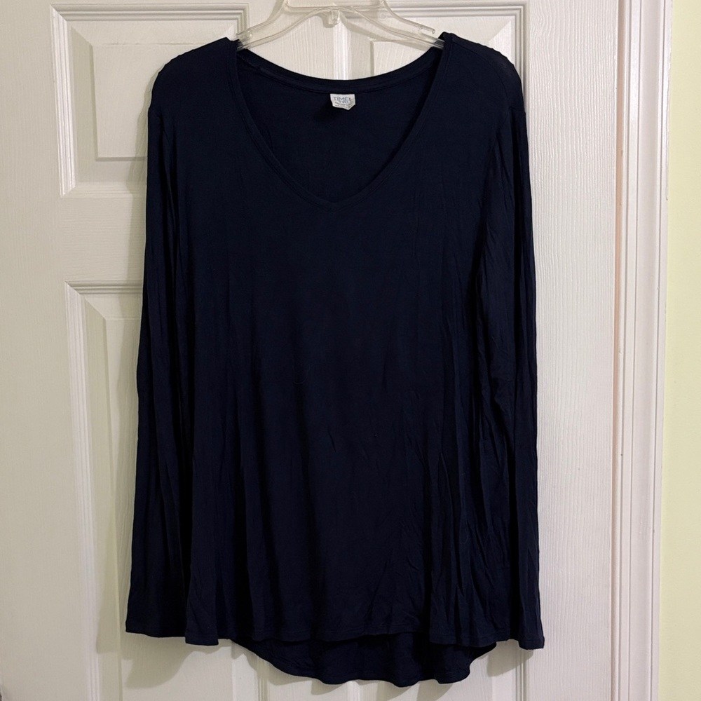 Time and Tru Women's Navy Long Sleeve Top